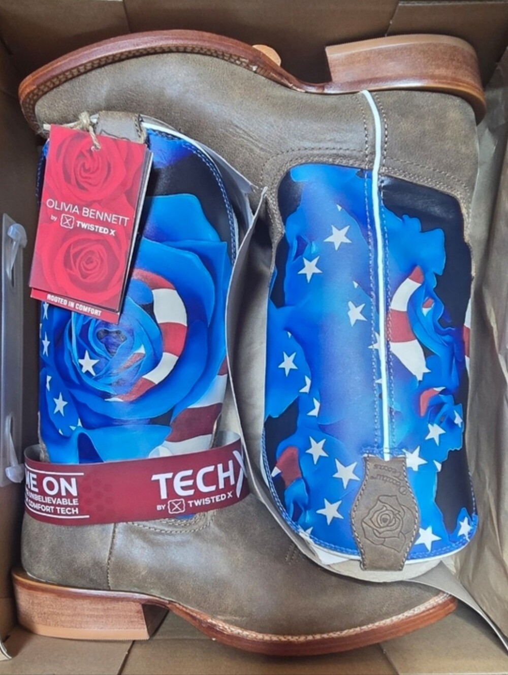 Like New Olivia Bennett by Twisted X Patriotic Blue Floral Cowboy Boots W/10 ☆☆☆